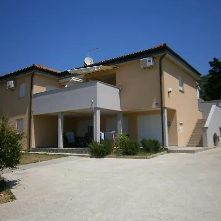 Apartment Zobic Family Rab Town