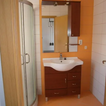 Zobic Family Apartment