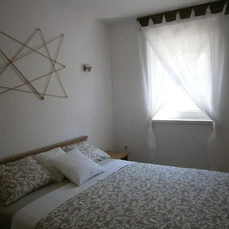 Zobic Family Apartment Rab Town