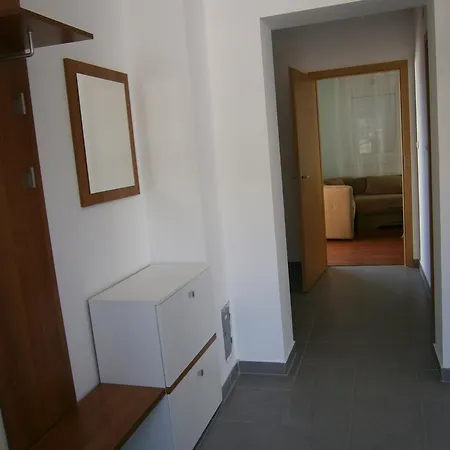 Zobic Family Apartment *