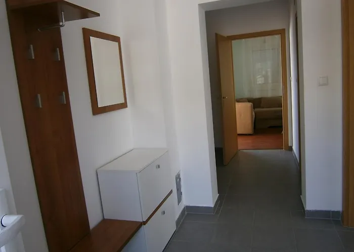 Zobic Family Apartamento *